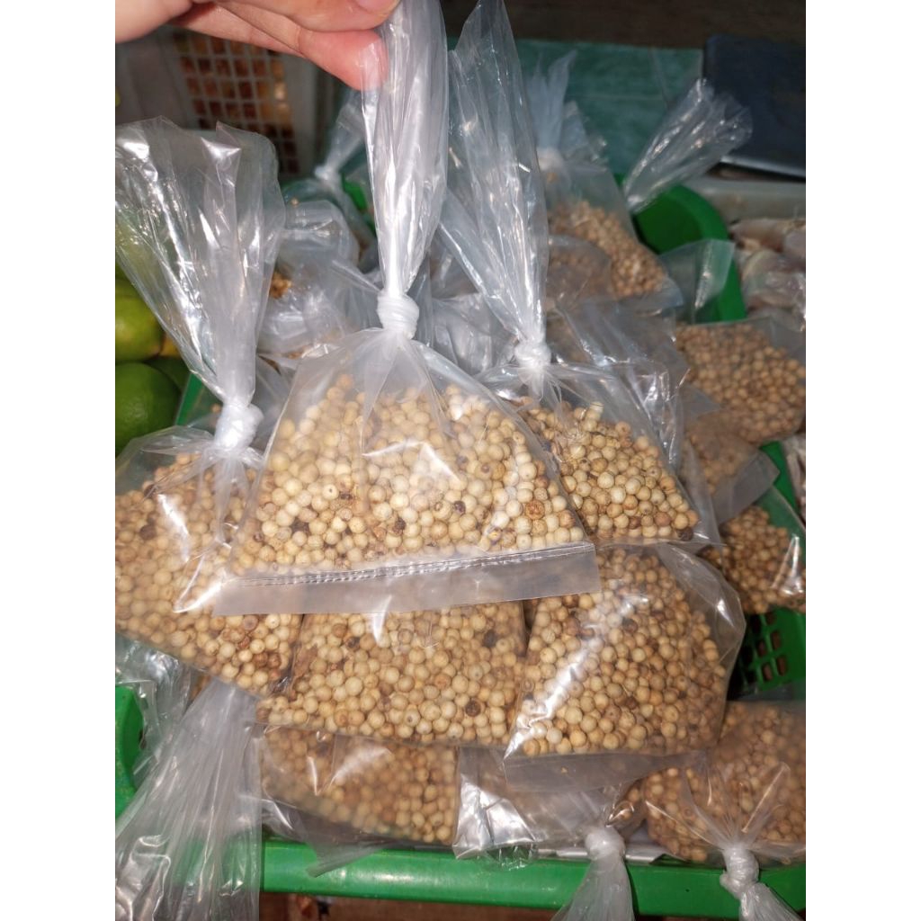 

lada putih utuh 50grm