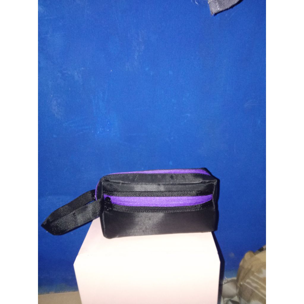 

tas pensil/pouch