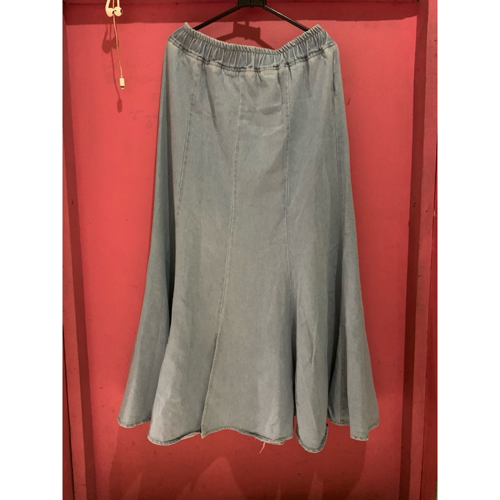Skirt denim this is april