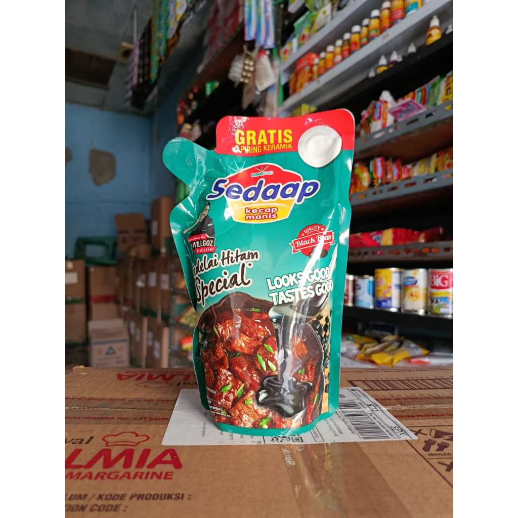 

Sedaap Kecap Manis Kedelai Hitam Special Pouch 725 gr
