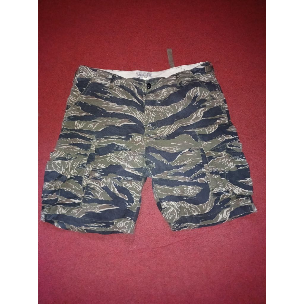 neighborhood cargo camo pants