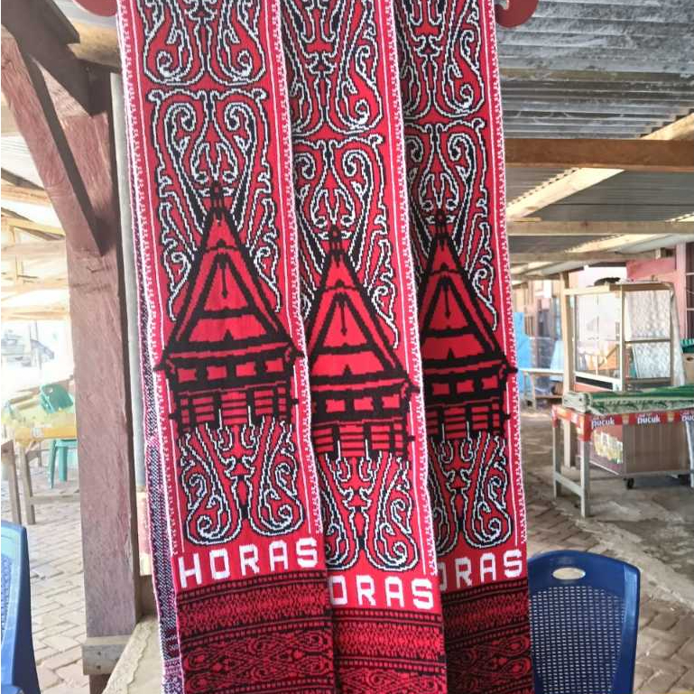 stola rajut / syal batak motif gorga