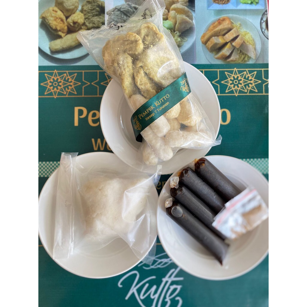 

PEMPEK KUTTO KECI ISI 15 + 1 KAPAL SELAM