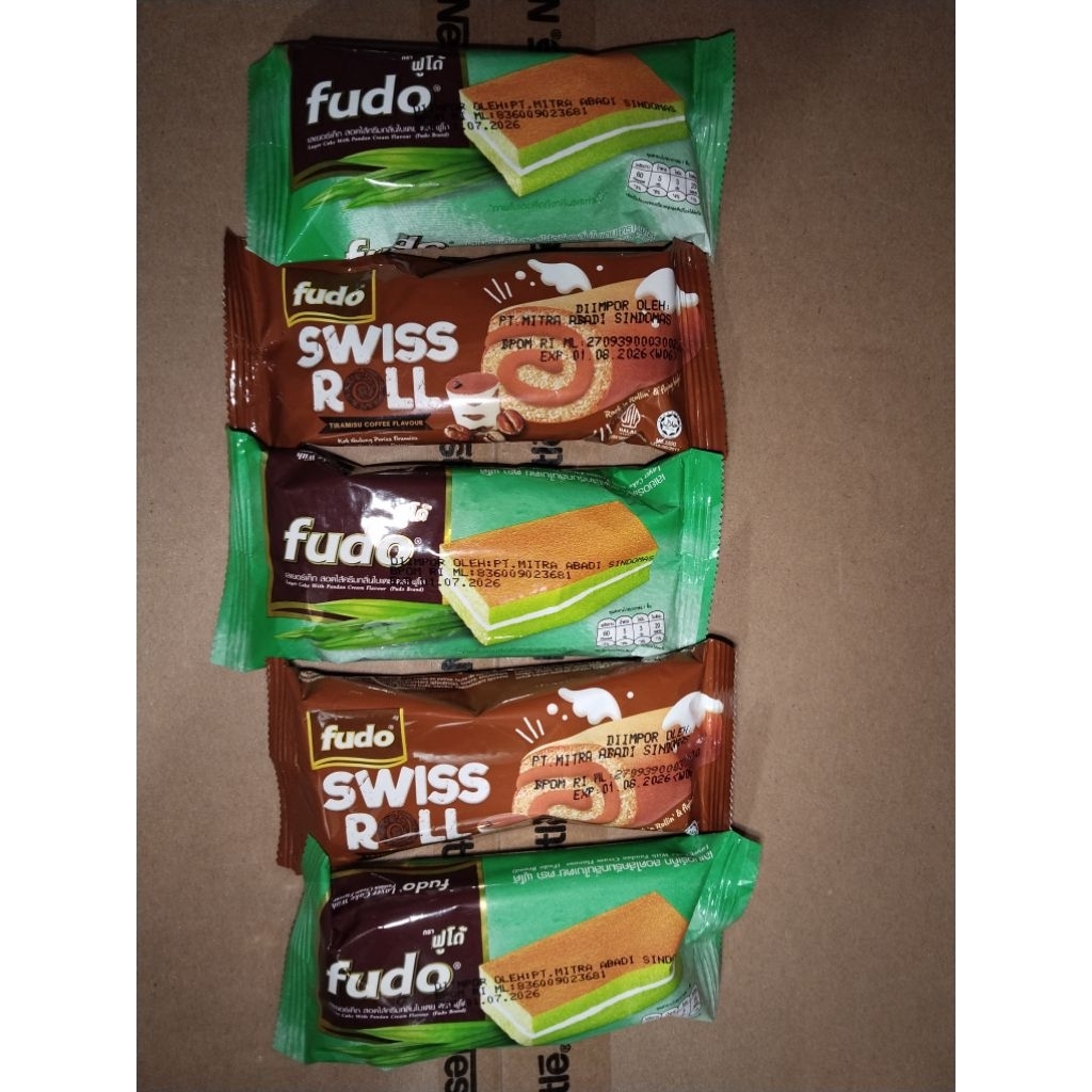 

Bolu Fuddoo Layer Cake / Swiss Roll Rasa Pandan dan Tiramisu 5 Pcs