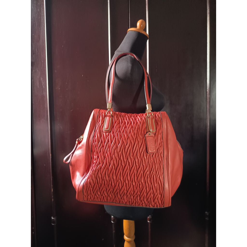 Tote Bag / Tas Tote / Tas Bahu Kulit Asli Red Genuine Leather Preloved/second
