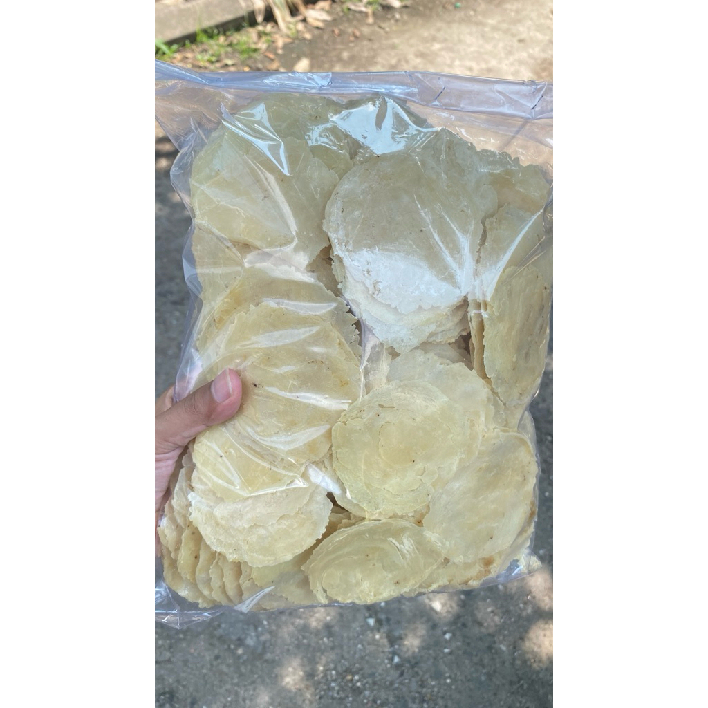 

Emping melinjo mentah produksi Kebumen 1 kg (biji 4-5)