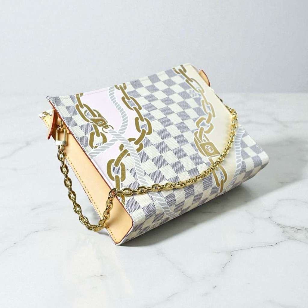 LOUIS VUITTON LV Nautical Toiletry Pouch / Clutch Bag / Pochette with Shoulder Chain Strap in Damier