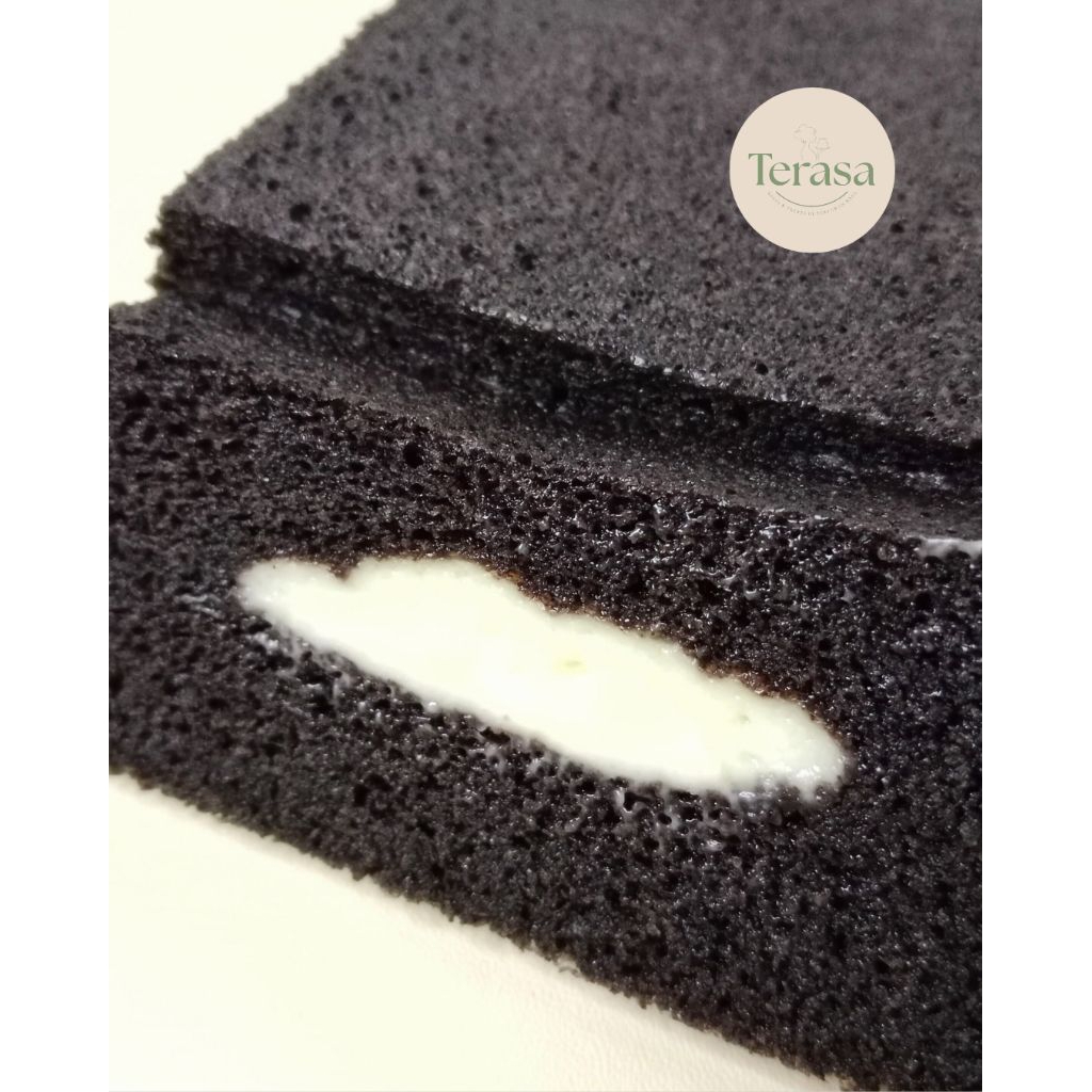 

Bolu Ketan Hitam Keju Lumer | Loyang 20×10