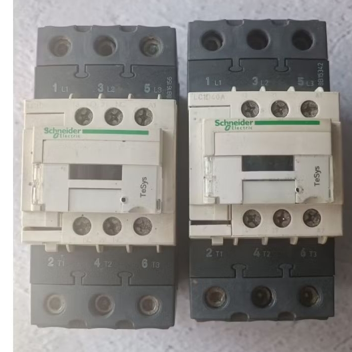 KONTAKTOR LCID40 COIL 220V READY