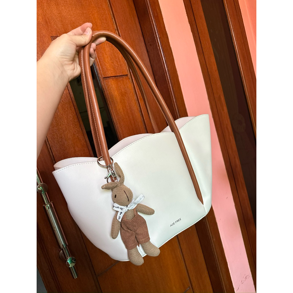 Preloved Tas Age Free