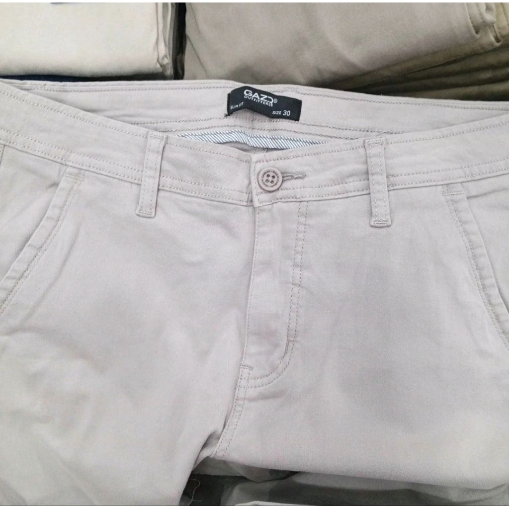 GAZR Chinos Celana Panjang Stone Diskon