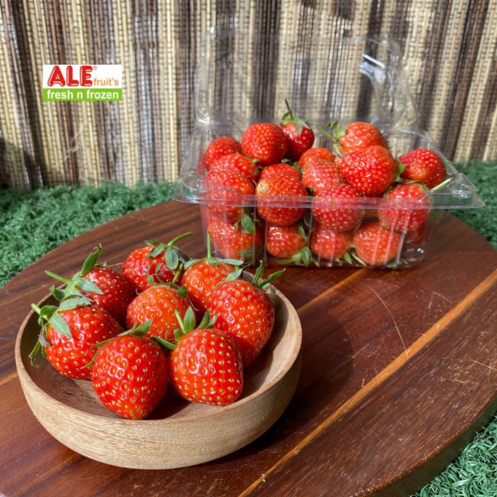 

strawbery,strawberi,stroberi fresh grade C kemasan 250gr