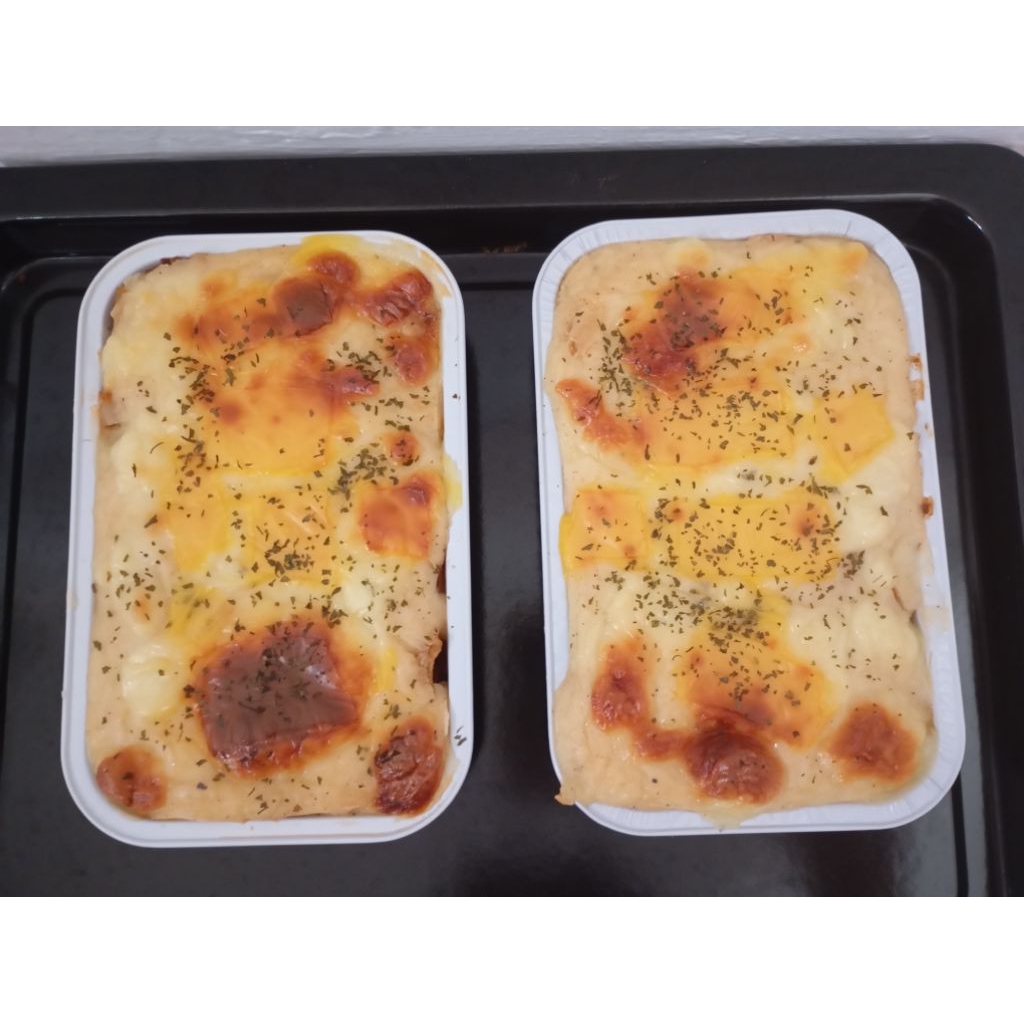 

Maccaroni Brulee Small ukuran 15x10