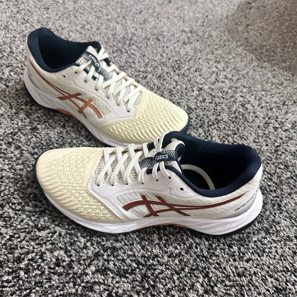 Asics Netburner Ballistic FF 3 White Pure Gold. sepatu badminton & volley. size 40.5