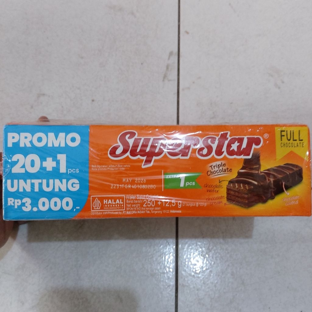 

SUPERSTAR Wafer Salut Coklat ( 1 BOX / 20+1 bungkus )