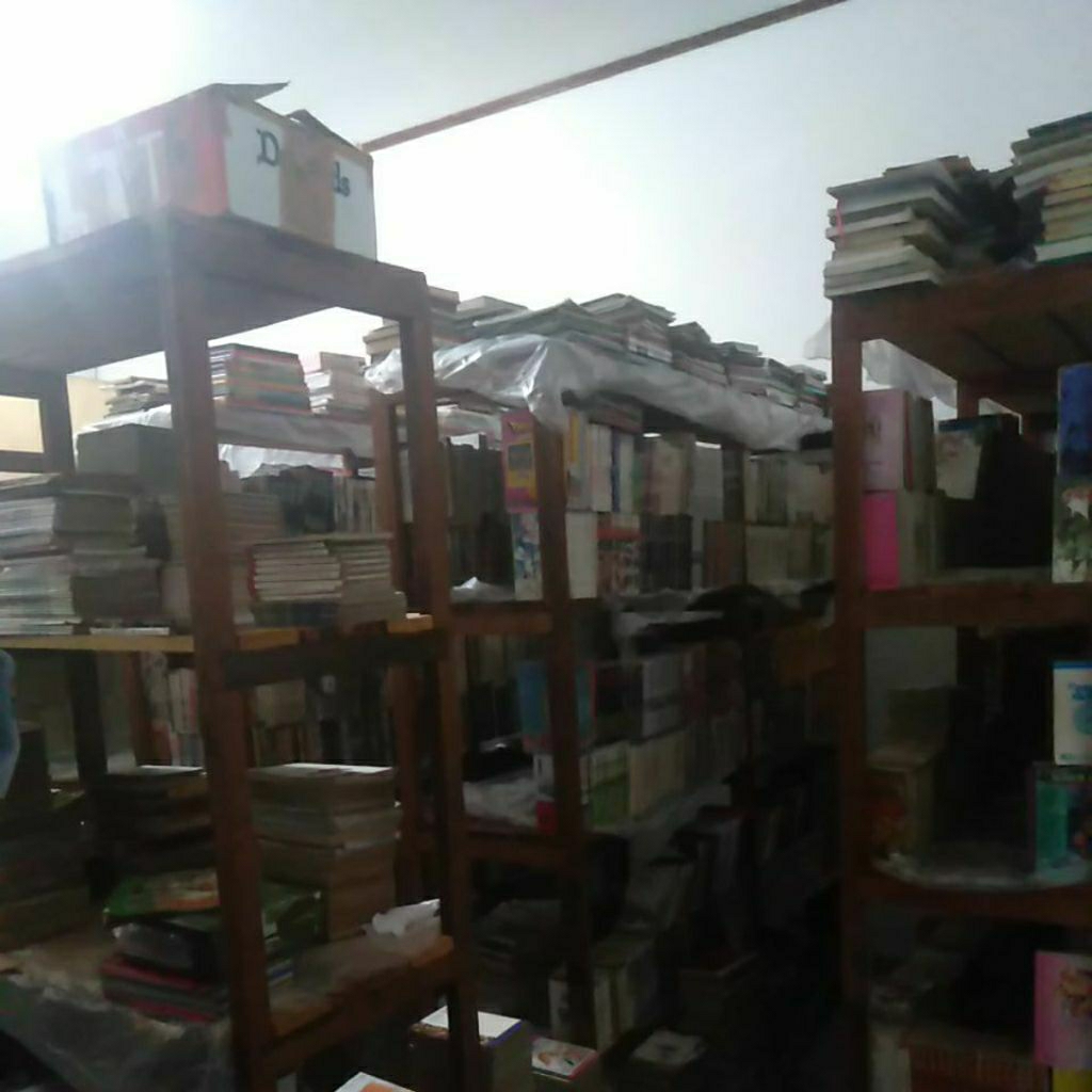 komik full set tamat doraemons adventure, peridot, girls and the bigman