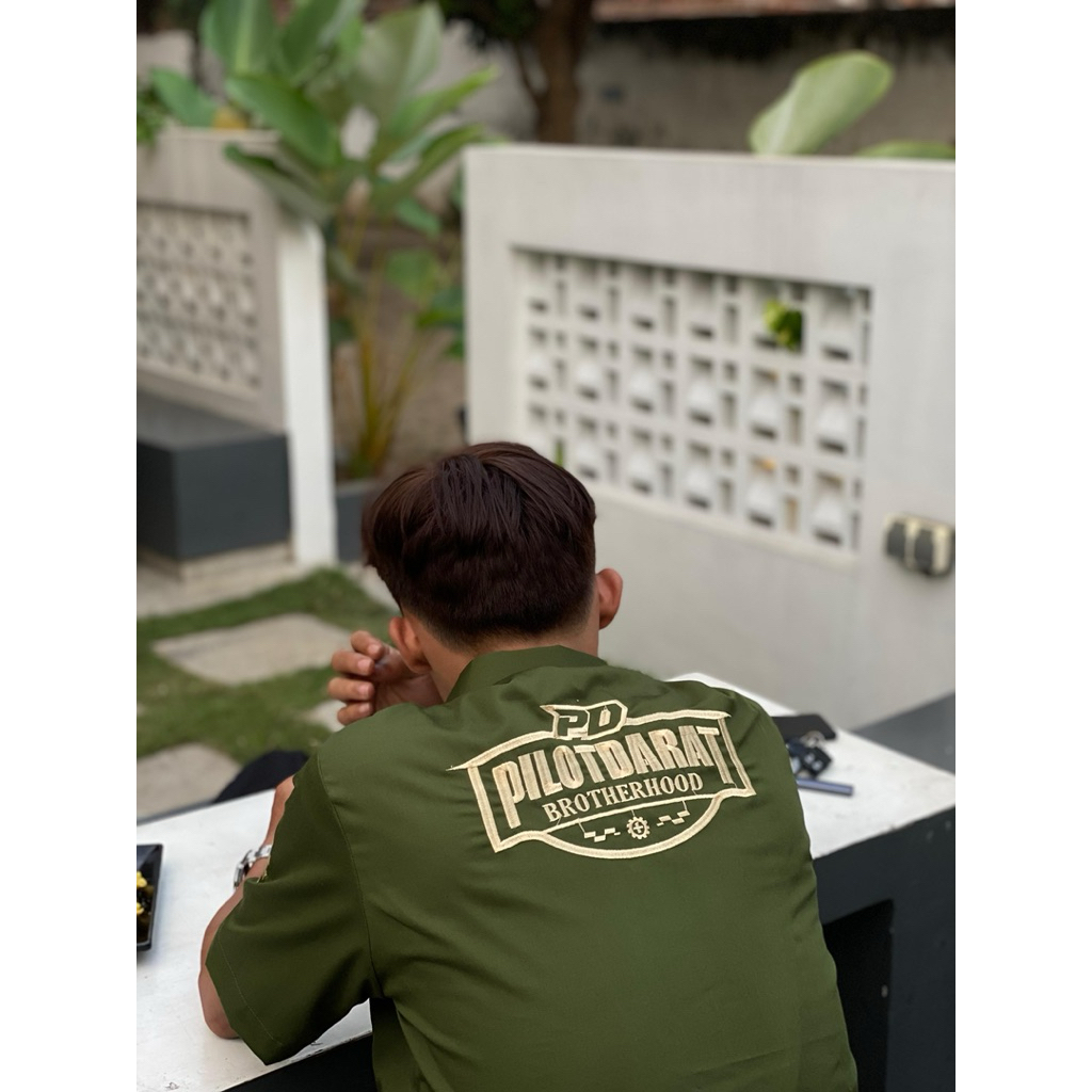 Kemeja PILOT DARAT BROTHERHOOD | Baju Atasan | Kemeja Kata Kata | Americal Drill by Markaskaos.id