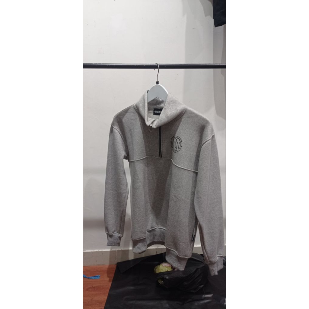 Halfzipp another grownwild