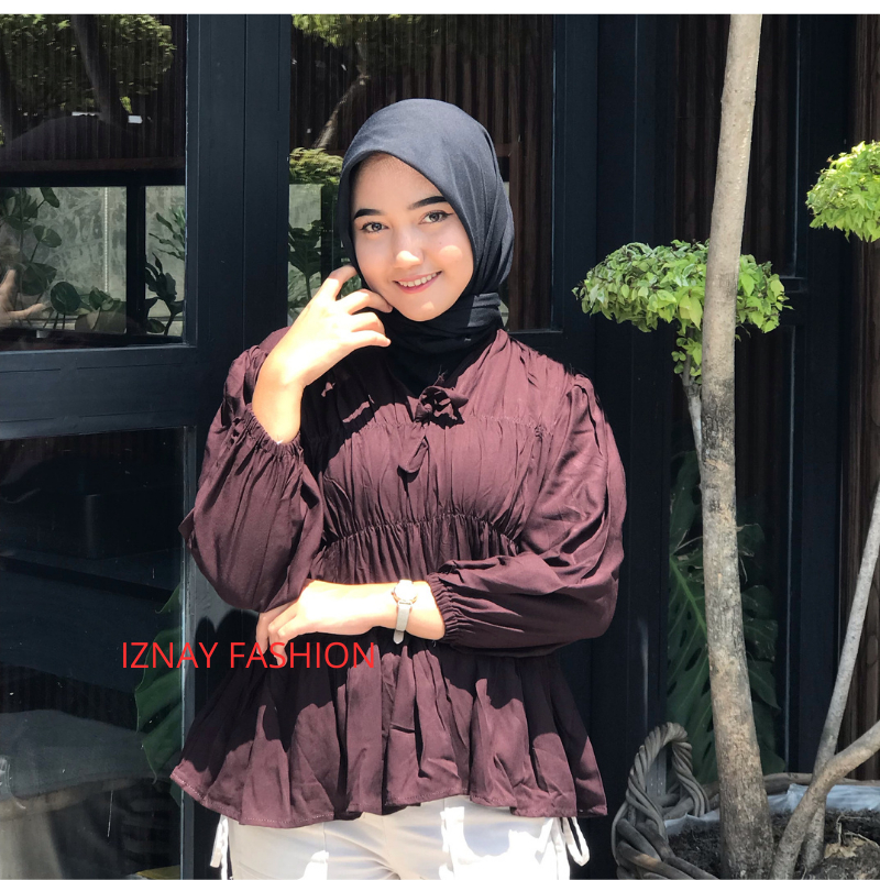 Mireya Kerut Dada Blouse Kerut Dada Katun Rayon Lengan Panjang Polos