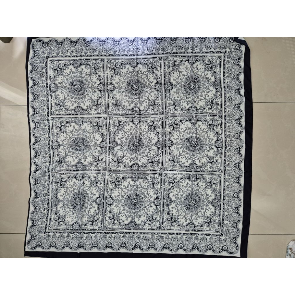 PRELOVED JILBAB l Jilbab Wanita Bekas/ Kerudung Wanita/ Kain Penutup Rambut Wanita Berhijab Motif Bu