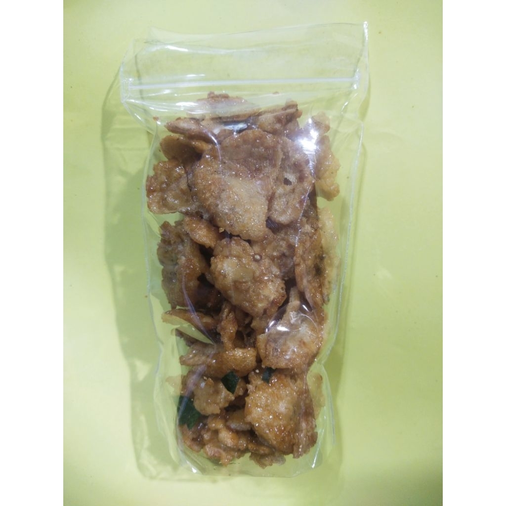 

Camilan Emping Melinjo Rasa Manis dan Pedas Renyah