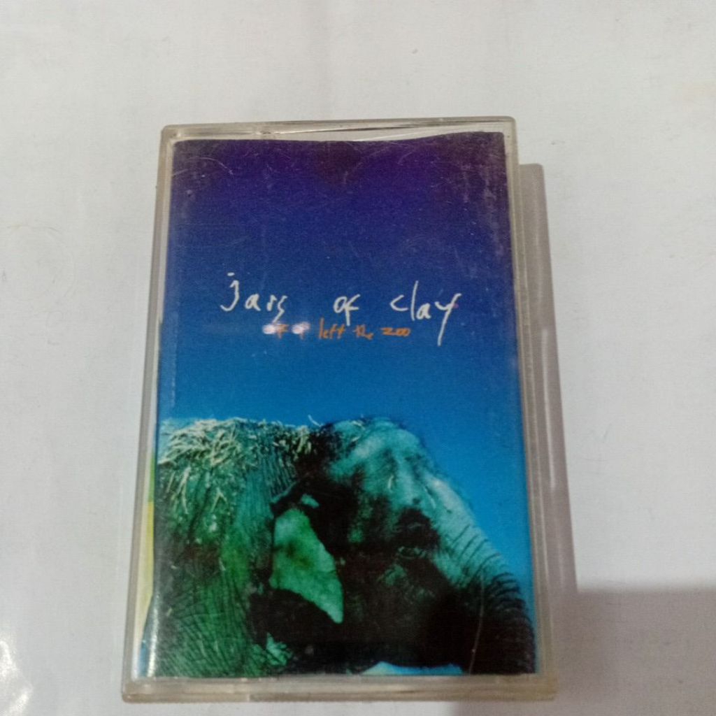 kaset pita Jars Of Clay. produksi 1999. genre alternative.