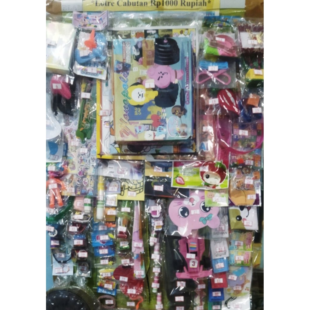 cabutan 100 balon / balon berhadiah / mainan berhadiah