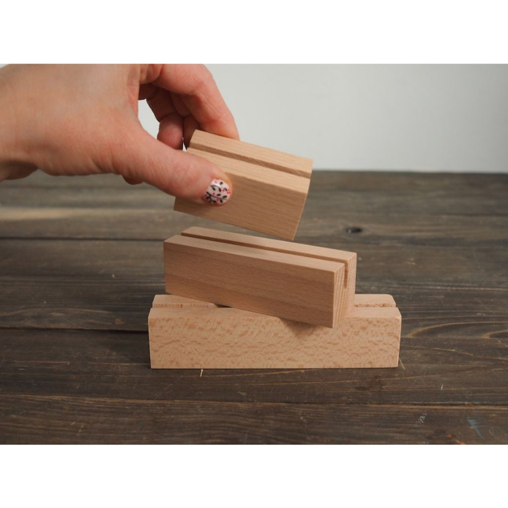 

Stand Akrilik Minimalis, Dudukan Foto, Kertas, Menu & Kalender