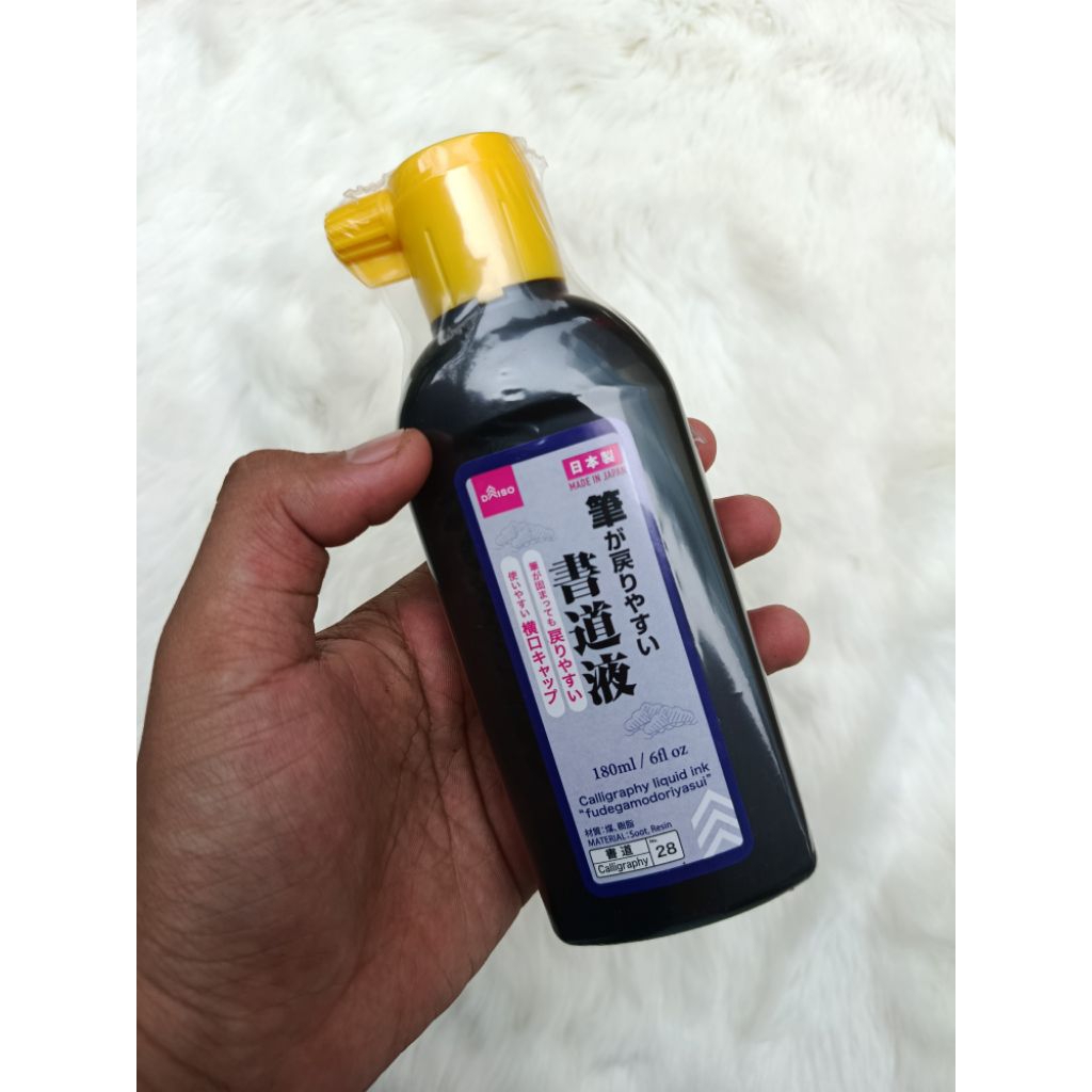 

TINTA DAISO HITAM 180 ML TINTA JEPANG HITAM. ( TERSEDIA ALAT KALIGRAFI LAINNYA )