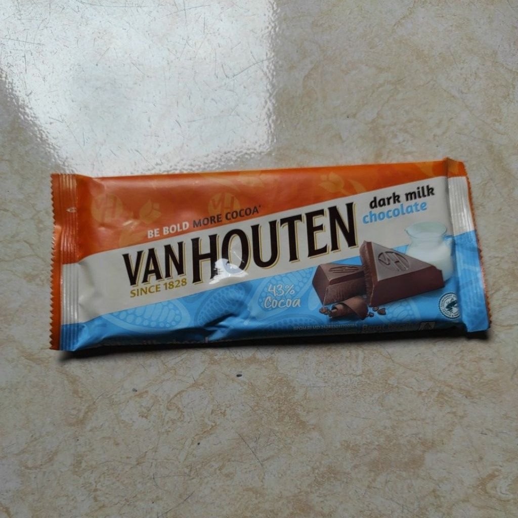 

Van Houten Dark Milk Chocolate 140 g