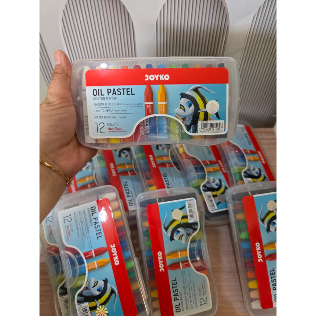 

CRAYON JOYKO OP-12S (PP.CASE) / JOYKO OIL PASTEL 12 WARNA OP12S PP CASE ALAT MENGGAMBAR ANAK