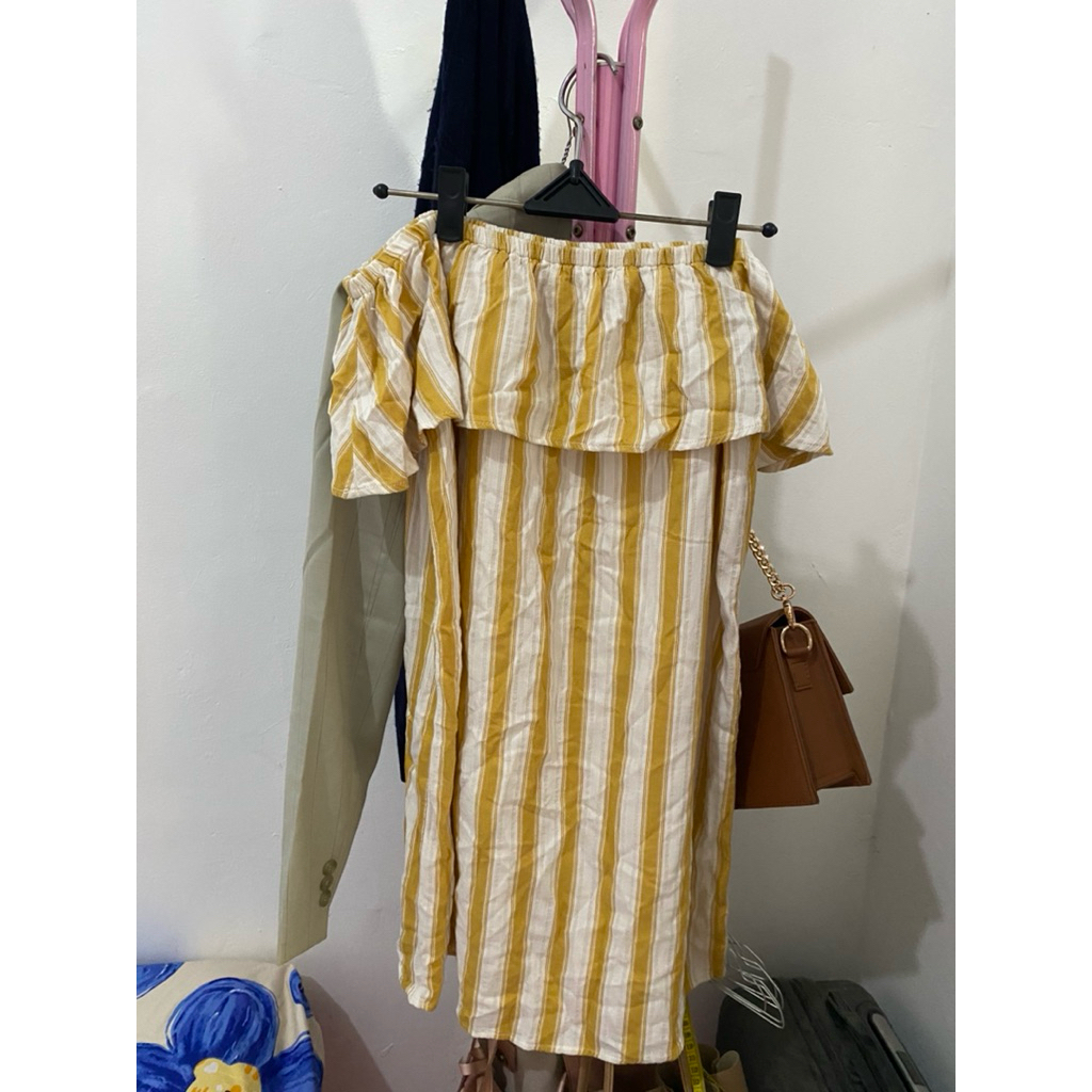 Preloved - Dress Sabrina Stradivarius