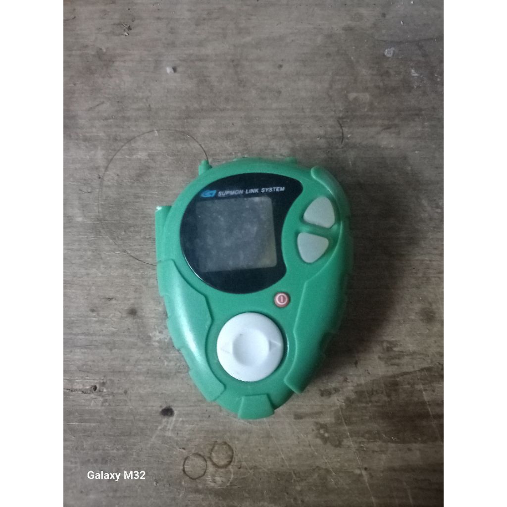 digivice digimon 02 hijau