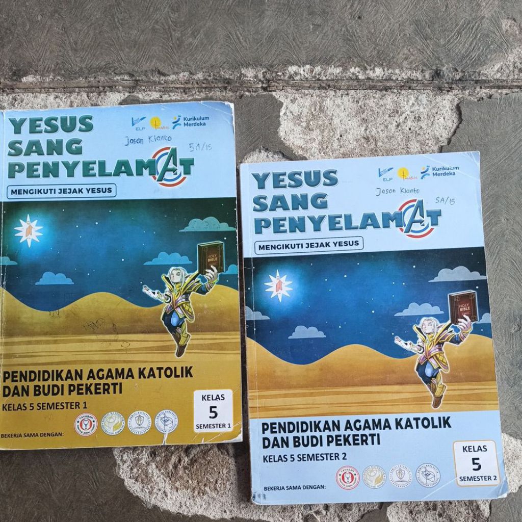 Buku YESUS SANG PENYELAMAT / Pendidikan Agama Katollik Dan Budi Pekerti Kelas 5 Semester 1 & 2