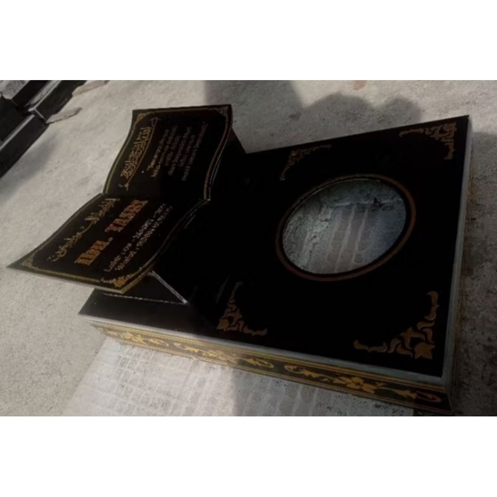 batu nisan makam kuburan