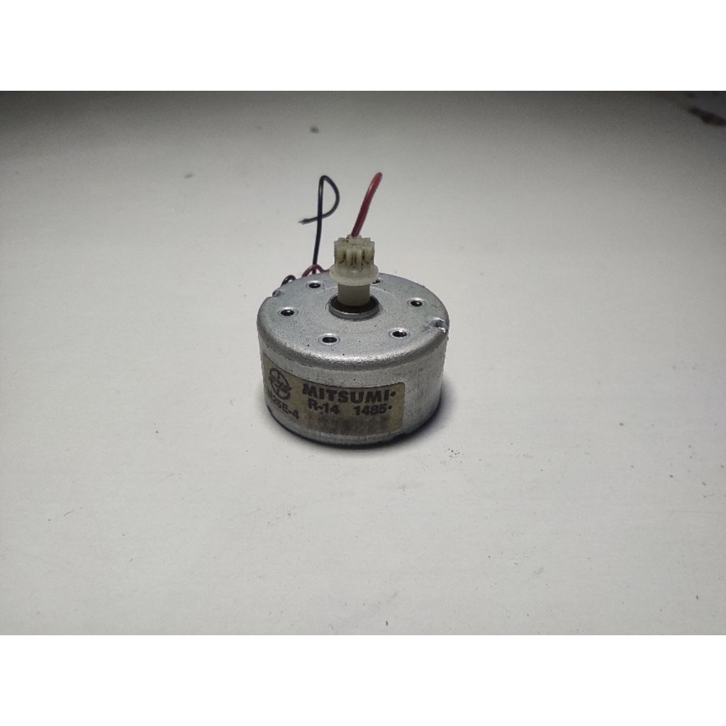 Dinamo Layang - Layang - Dinamo DVD