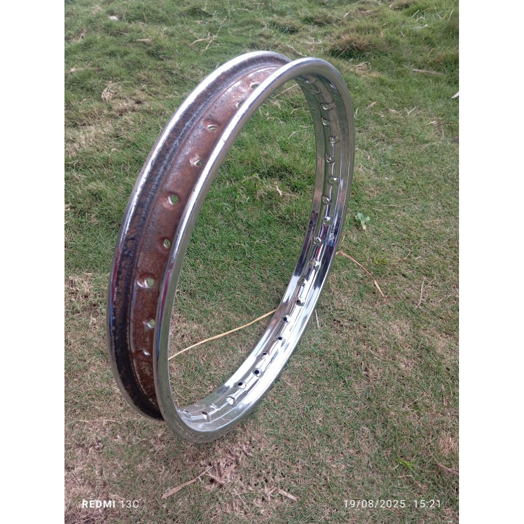 velg besi ring 17 - 160 bekas copotan motor
