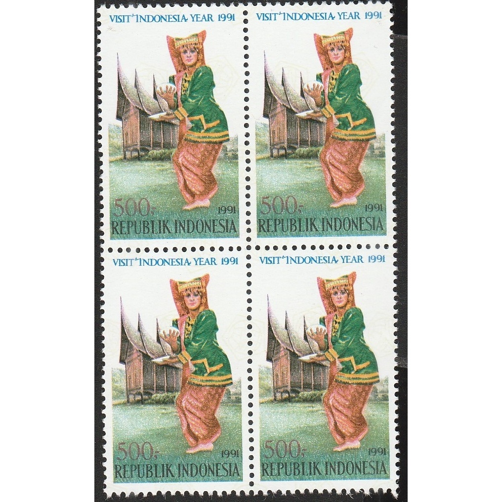 

A 12906 EMPAT BUAH PRANGKO TEMA VISIT INDONESIA 1991 DALAM BLOK KONDISI BELUM ADA CAP - HARGA KPI 2018 RP 28.000