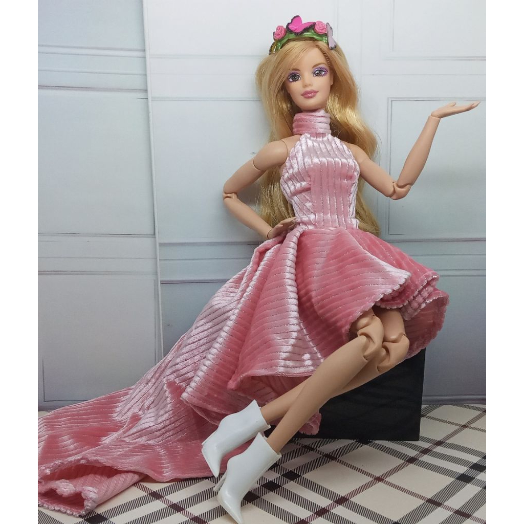 Barbie Mariposa First Edition MTM