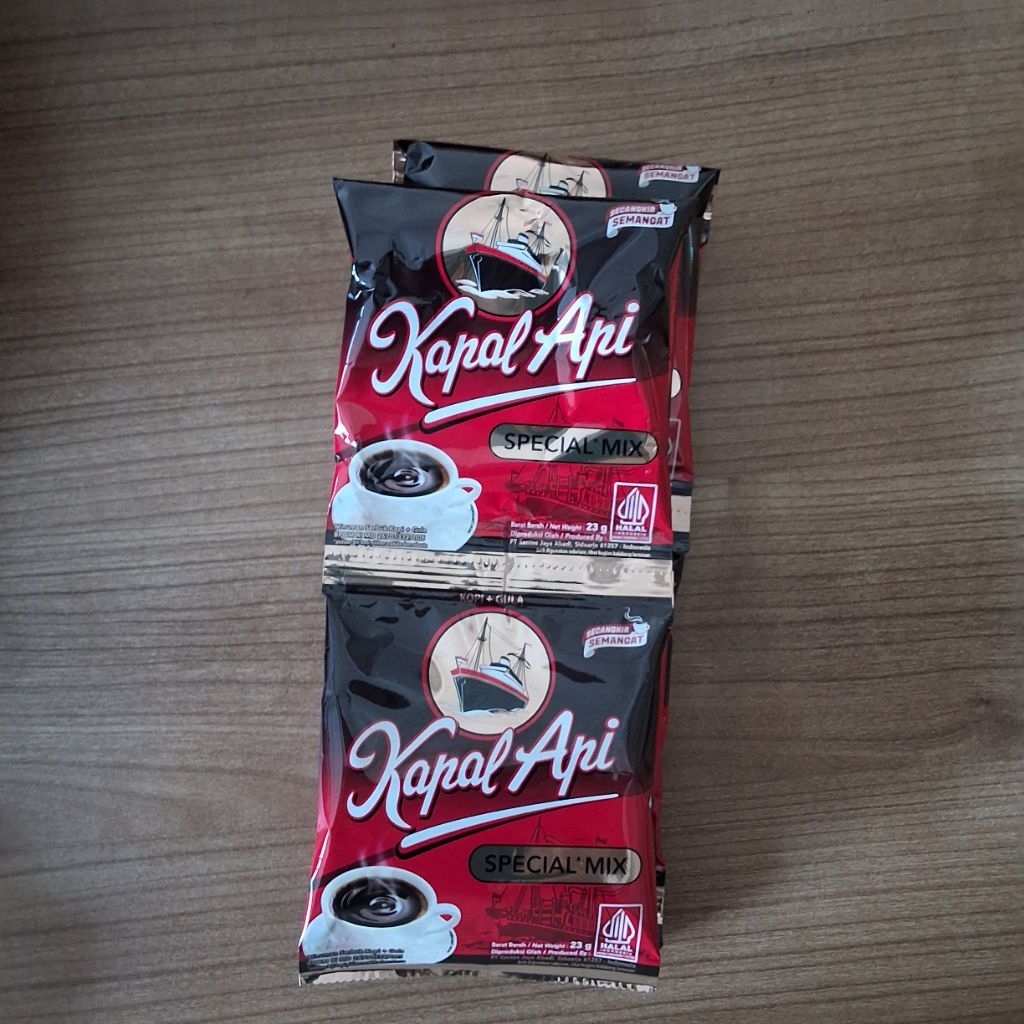 

Kopi Kapal Api Mix 1 renceng isi 10pcs