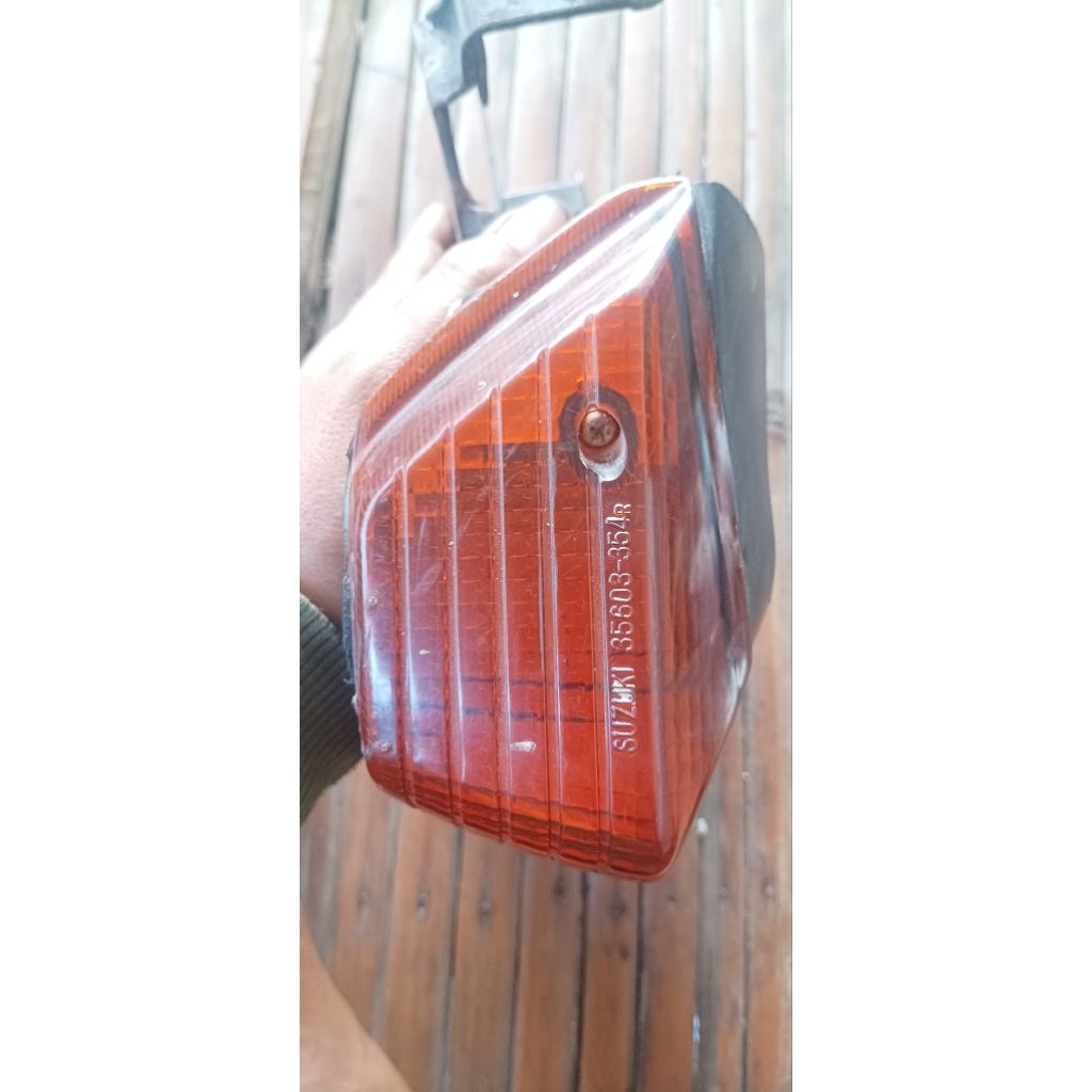 STOP LAMPU BELAKANG RC 100 RC 80 SET ORIGINAL