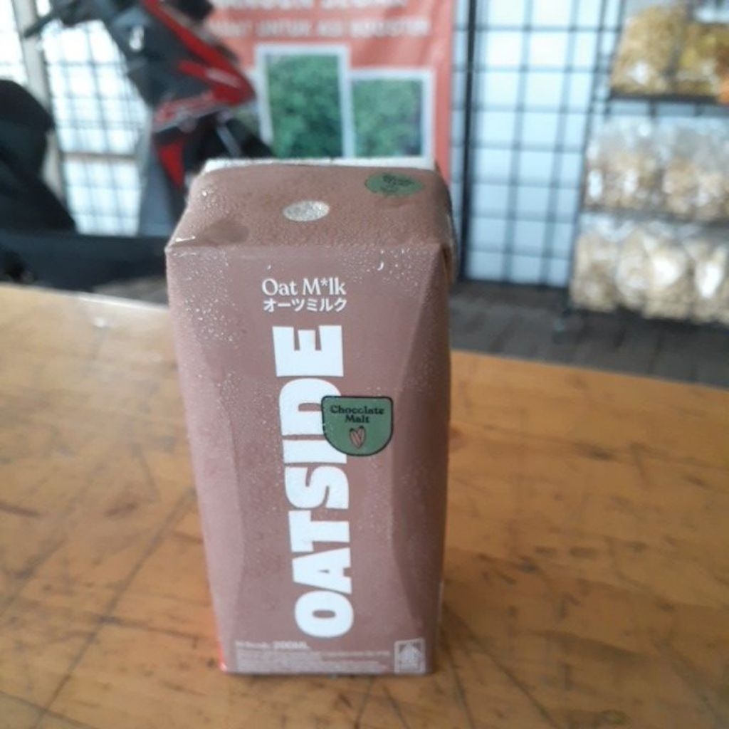 

OATSIDE OAT MILK CHOCOLATE MALT