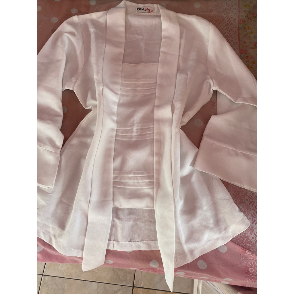 Preloved Kebaya Putih