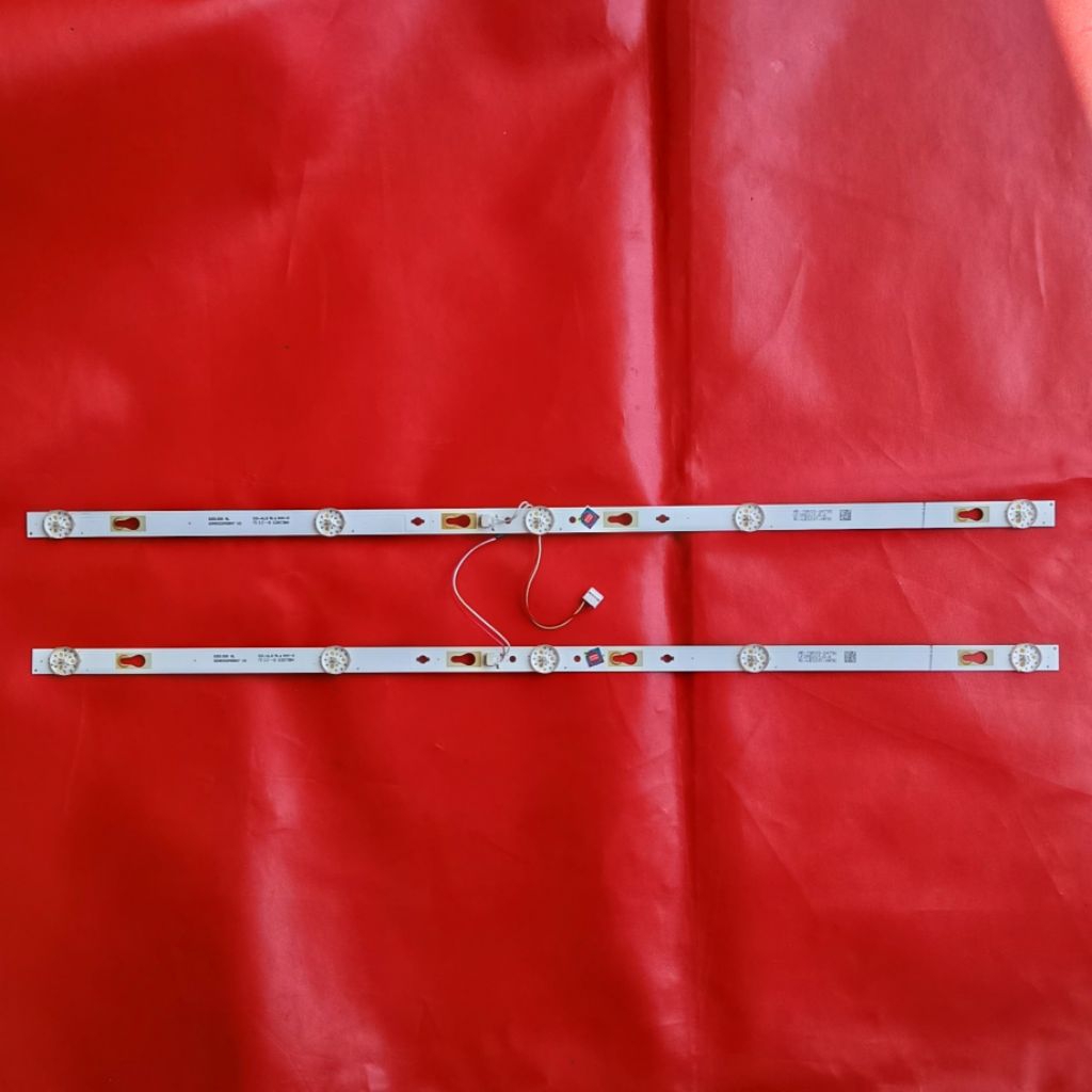 BL TH-32G302G BACKLIGHT PANASONIC TV LAMPU LAYAR PANEL TYPE TH-32G302 G