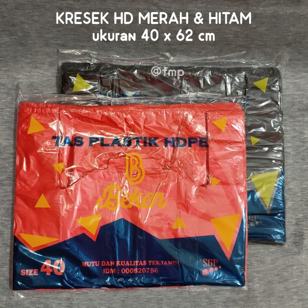 kantong kresek hitam dan merah uk. 40 x 62 cm isi 50 lbr / hd 40 hitam / hd 40 merah / kantong krese