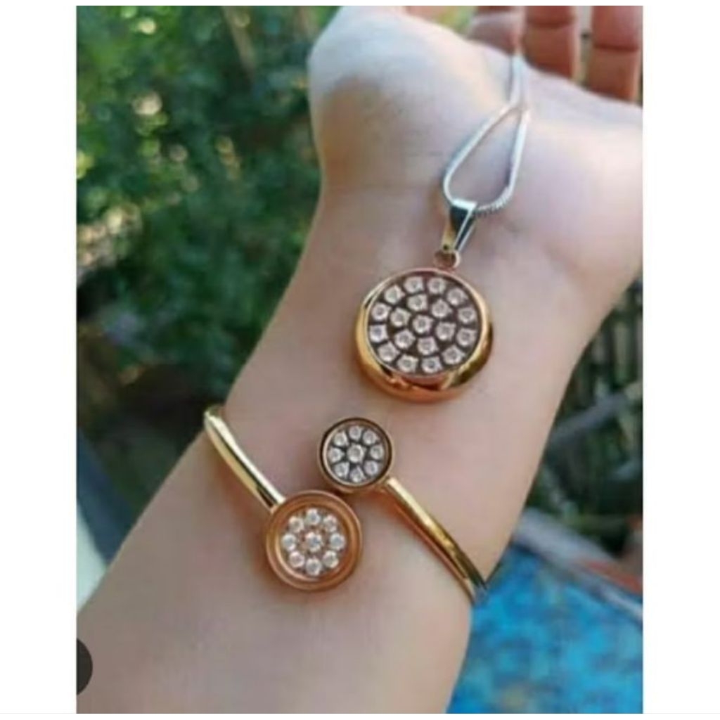 Satu set Kalung Gelang MCI Original Segel Promo