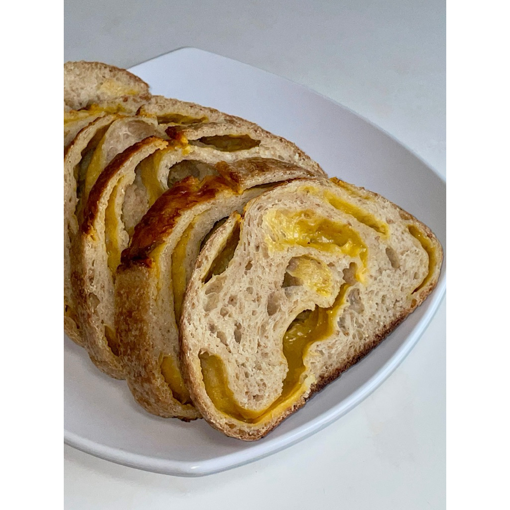 

Cheddar Crust Sourdough