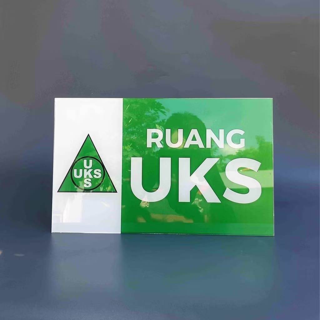 

Akrilik Papan Nama UKS - Akrilik Papan Nama Ruang UKS
