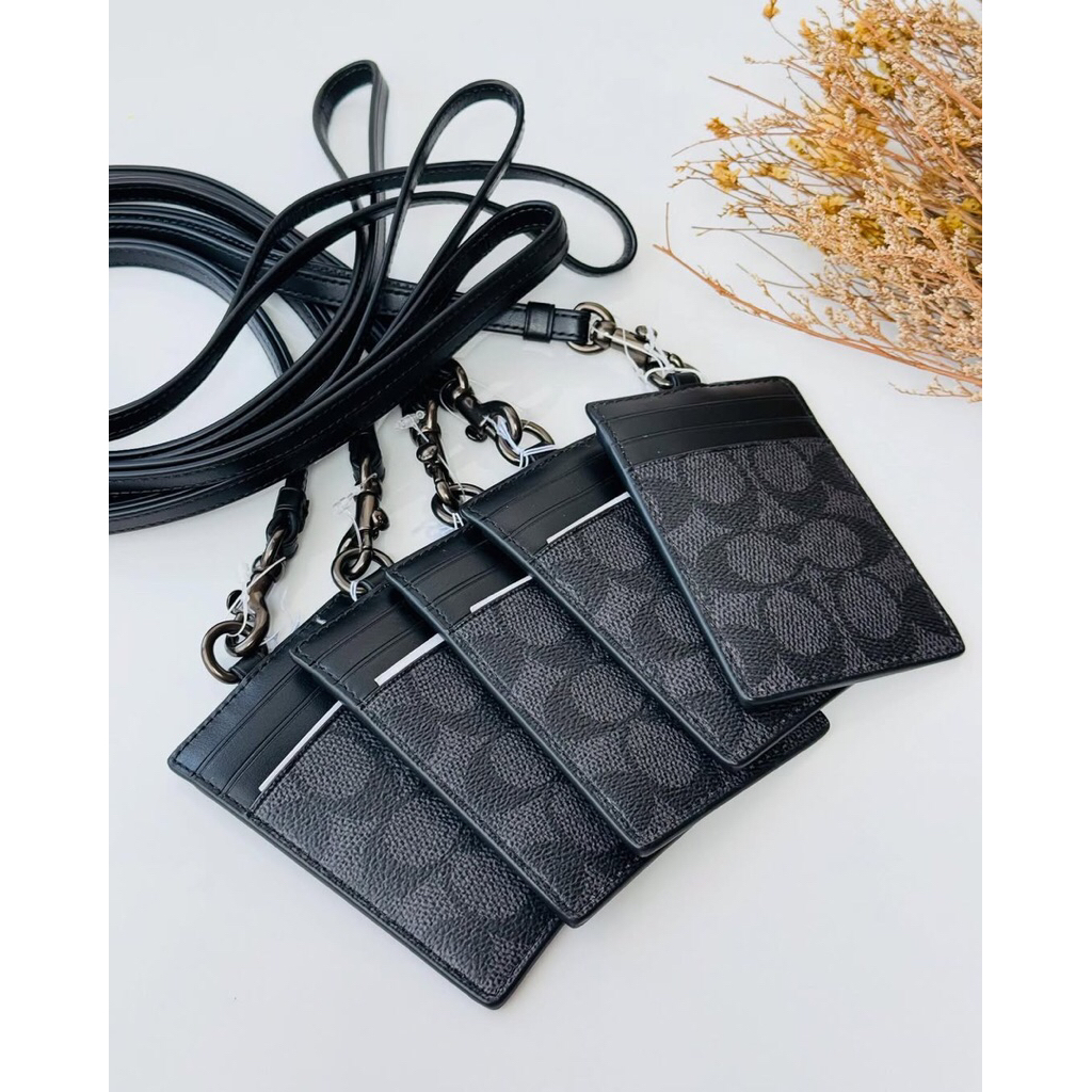 

Money Clip Card Case In Signature Canvas