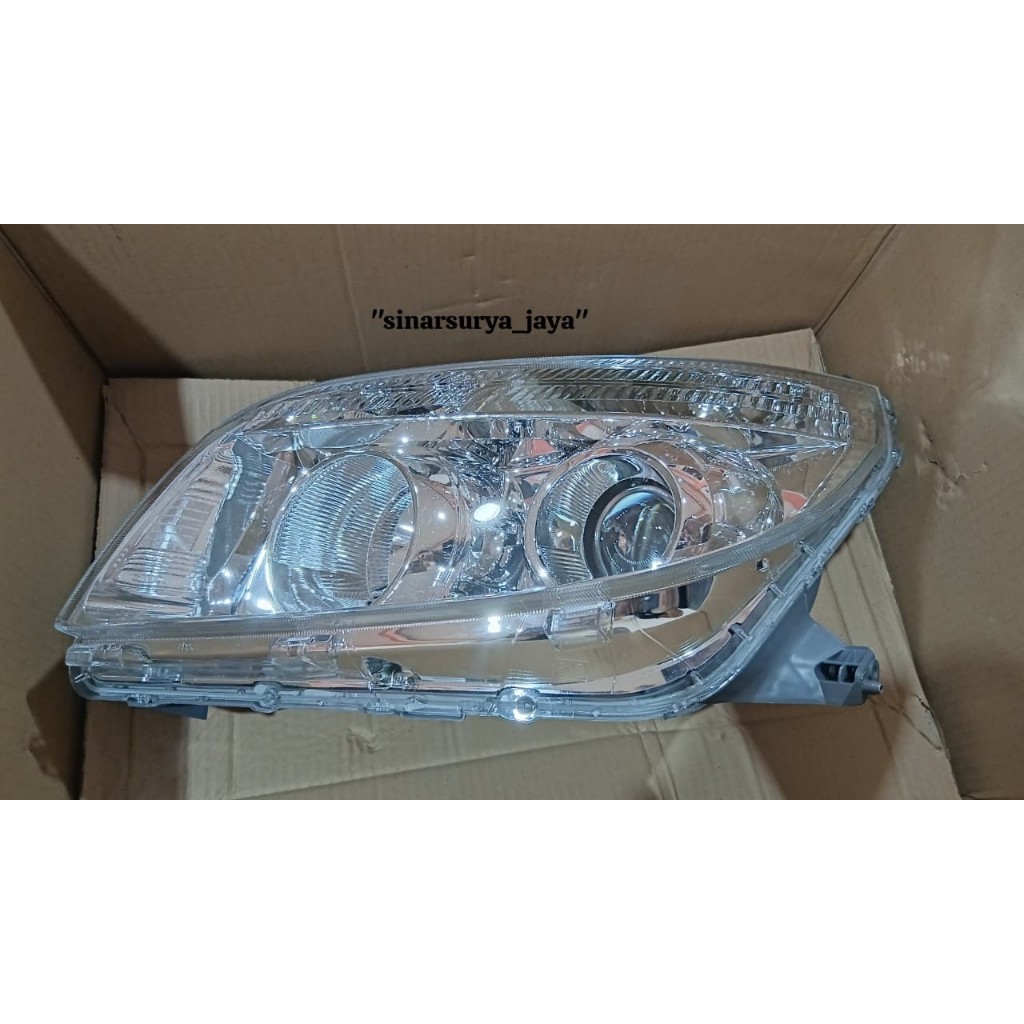 Headlamp Lampu depan Rush 2016 Original 81170-BZ200 / 81110-BZ200